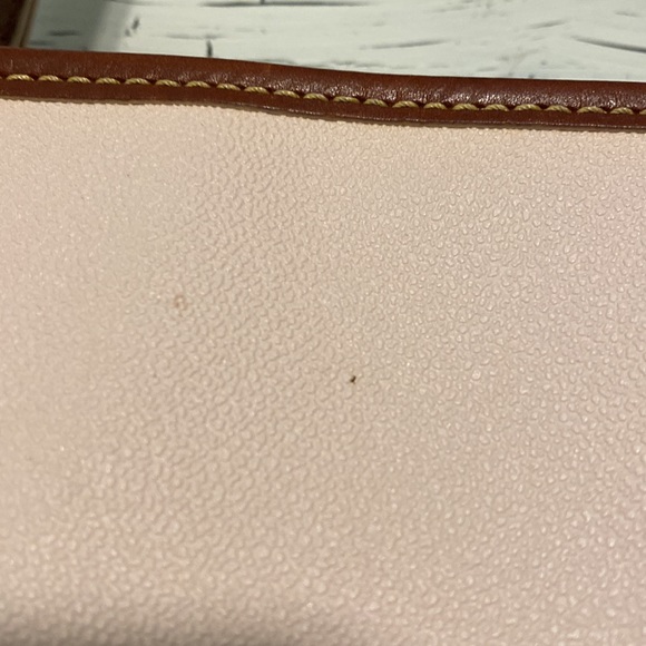 Bambi Dooney and Bourke - Picture 5 of 12